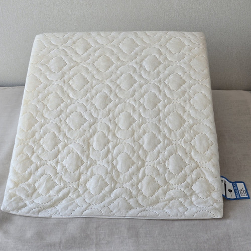 Quilted foam bed wedge - foam,