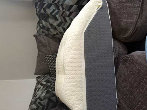 Bed wedge pillow positioner - pillow,