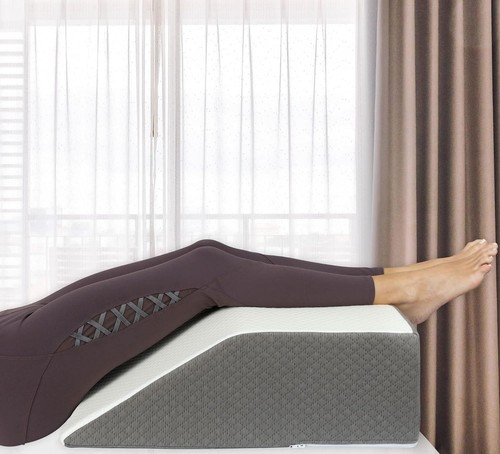 Kolbs bed wedge pillow - bed, chic